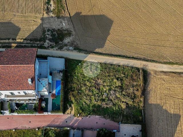 Terreno in vendita a San Martino In Strada, Lombardia