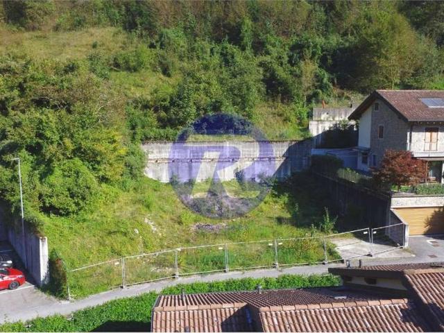 Terreno in vendita a Comunità Montana della Valle Brembana, San Pellegrino Terme
