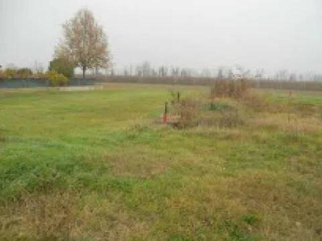 Terreno in vendita a Staggia Modenese, San Prospero