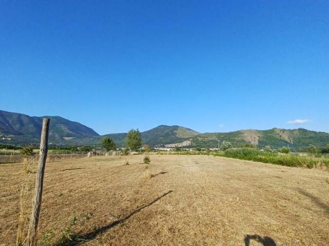 Terreno in vendita a San Valentino Torio, Campania