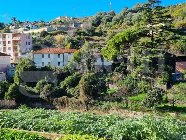 Terreno in vendita a Poggio di Sanremo, San Remo