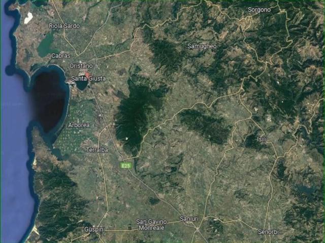 Terreno in vendita a Santa Giusta, Sardigna/Sardegna