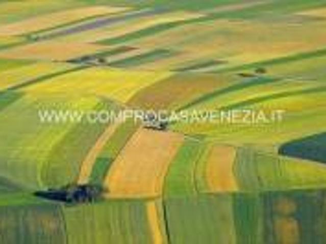 Terreno in vendita a Caselle de' Ruffi, Villanova Di Camposanpiero
