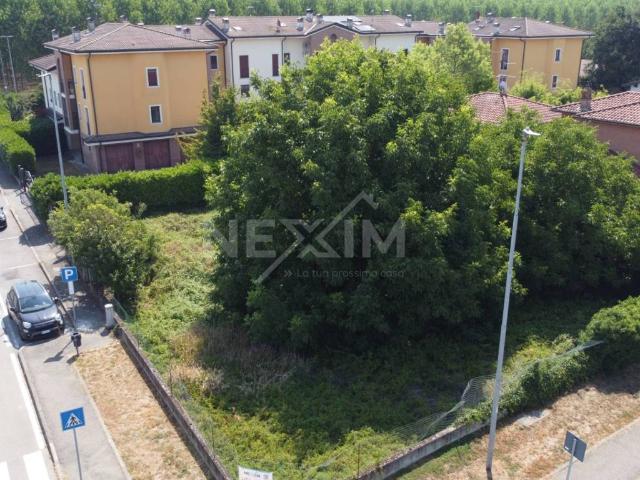 Terreno in vendita a Sant'alessio Con Vialone, Lombardia