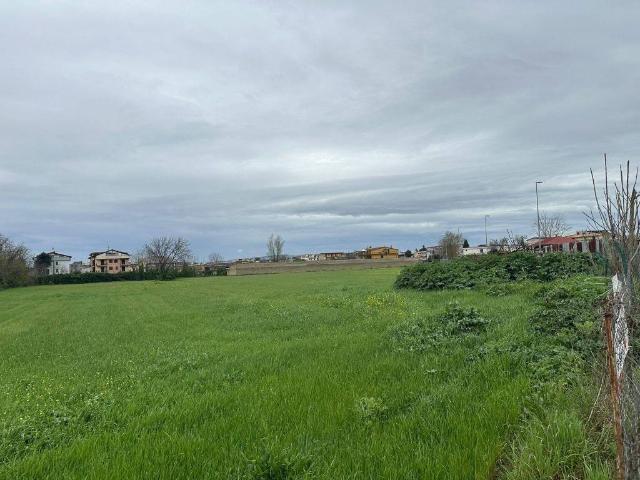 Terreno in vendita a Sant'antimo, Campania