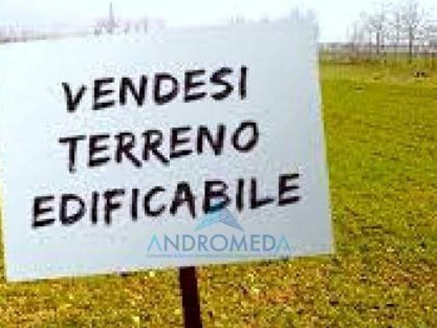 Terreno in vendita a Sant'antimo, Campania