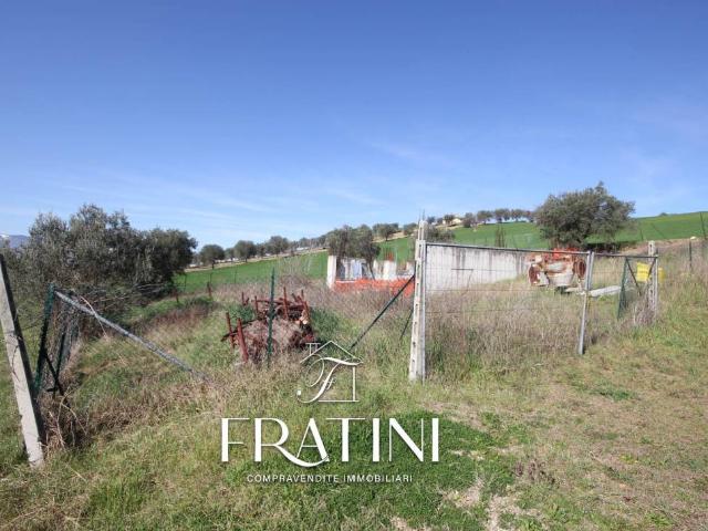 Terreno in vendita a Sant'Egidio alla Vibrata, Teramo