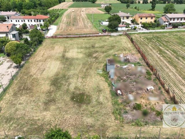 Terreno in vendita a Sant'elena, Veneto