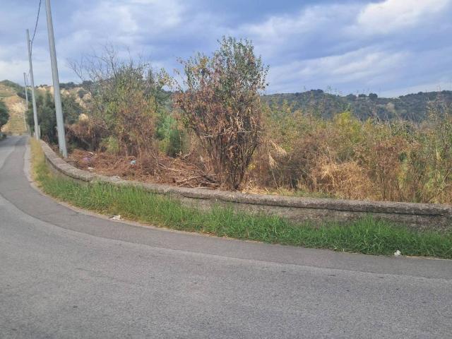 Terreno in vendita a Saponara, Sicilia