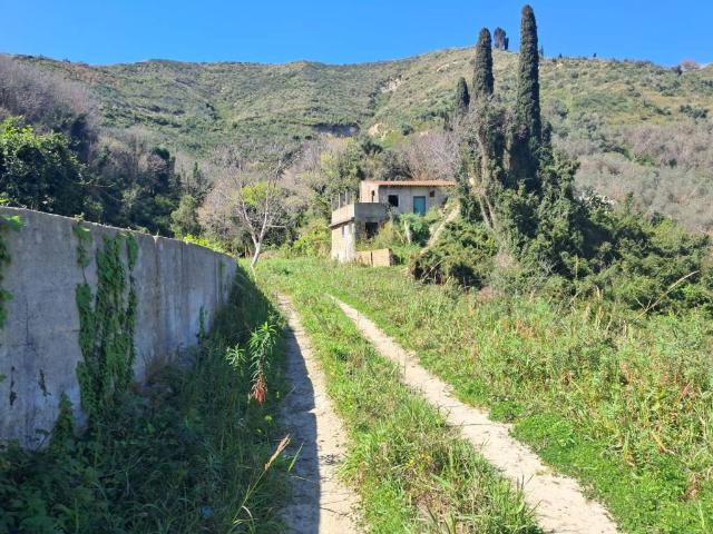 Terreno in vendita a Saponara, Sicilia