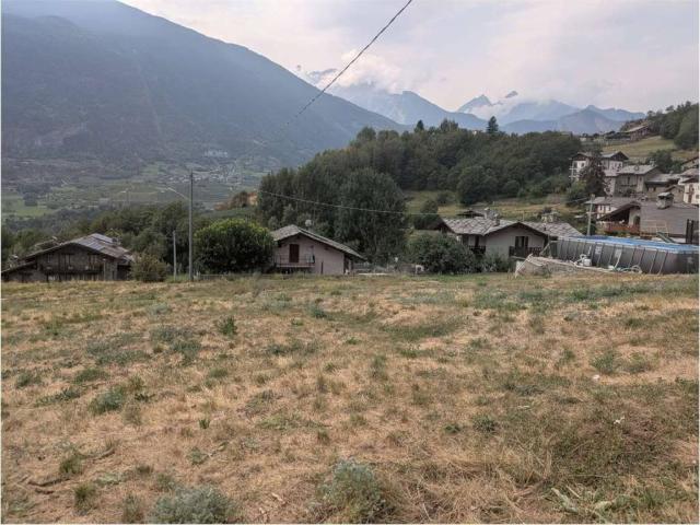 Terreno in vendita a Sarre, Aosta