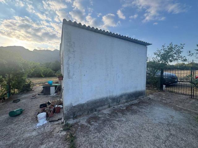 Terreno in vendita a Sarroch, Sardigna/Sardegna