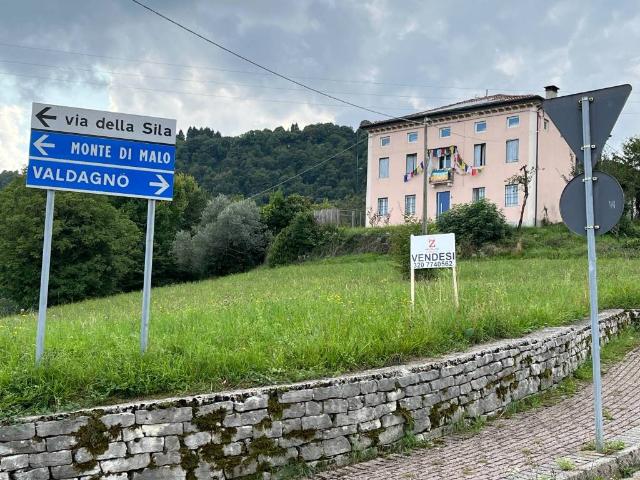 Terreno in vendita a Schio, Veneto