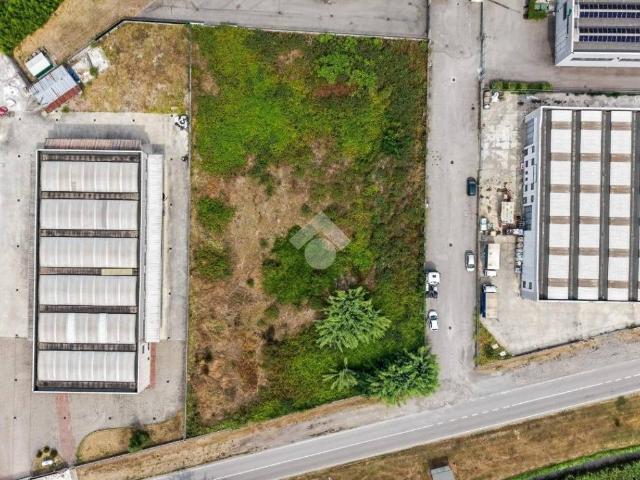 Terreno in vendita a Secugnago, Lombardia