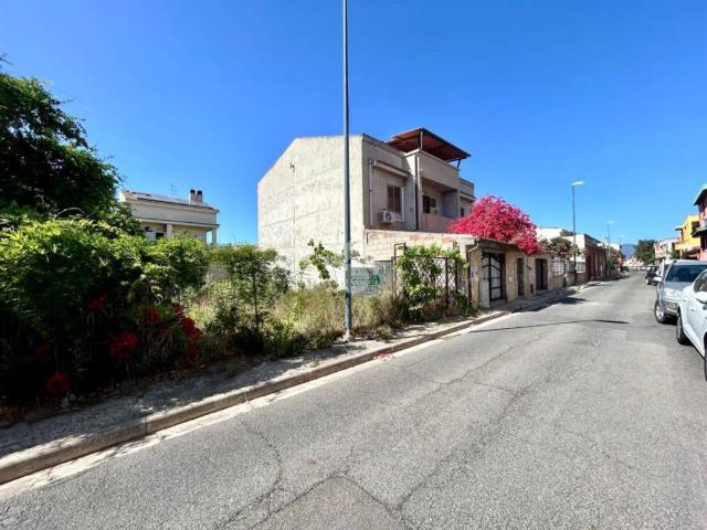 Terreno in vendita a Selargius, Sardigna/Sardegna