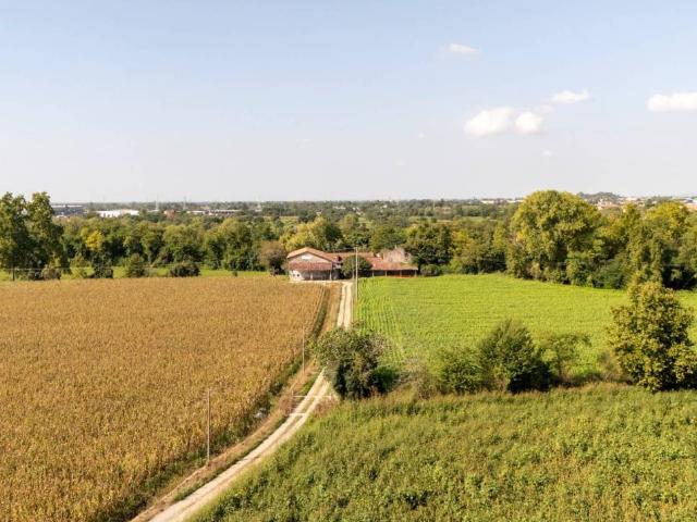 Terreno in vendita a Seriate, Lombardia