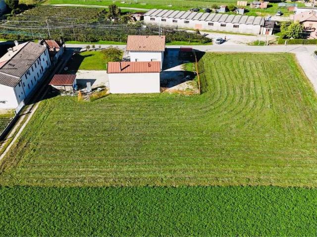 Terreno in vendita a Fontigo, Sernaglia della Battaglia