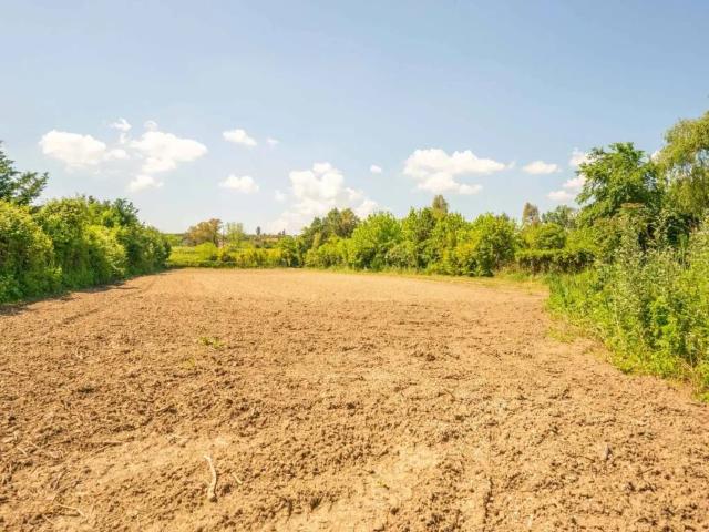 Terreno in vendita a Seveso, Lombardia
