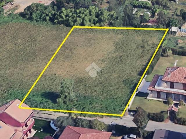 Terreno in vendita a Seveso, Lombardia