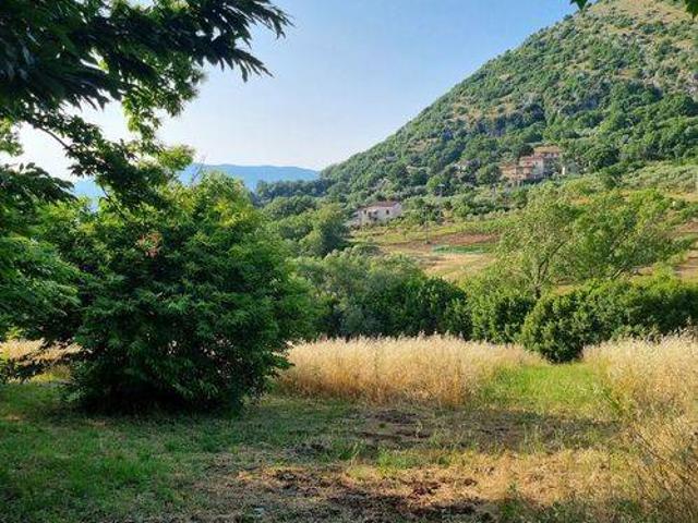 Terreno in vendita a Sicignano Degli Alburni, Campania