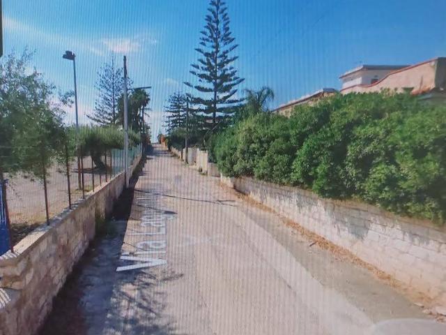Terreno in vendita a Fontane Bianche, Siracusa