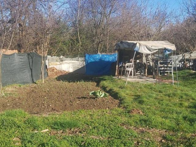 Terreno in vendita a Solaro, Lombardia