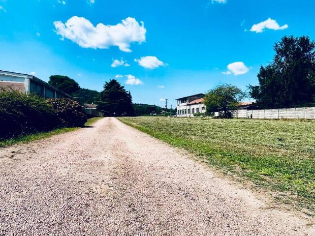 Terreno in vendita a Concagno, Solbiate con Cagno