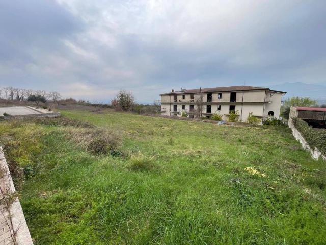 Terreno in vendita a Solopaca, Campania
