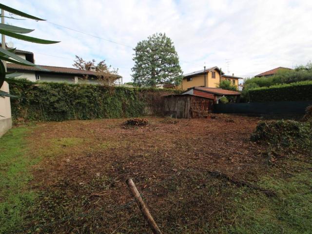 Terreno in vendita a Somma Lombardo, Lombardia