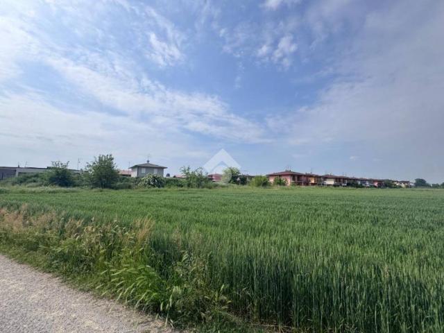Terreno in vendita a Soncino, Lombardia