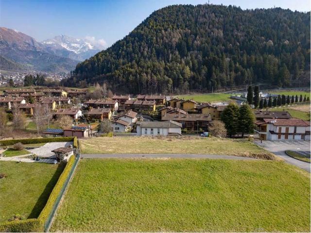 Terreno in vendita a Songavazzo, Lombardia