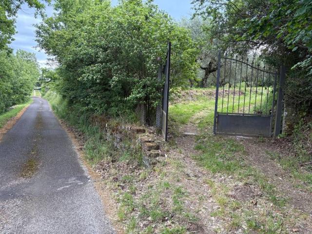 Terreno in vendita a Soriano Nel Cimino, Lazio