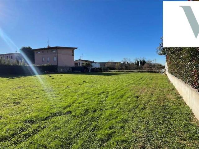 Terreno in vendita a Sovico, Lombardia