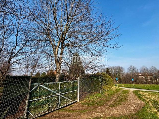 Terreno in vendita a Sovico, Lombardia