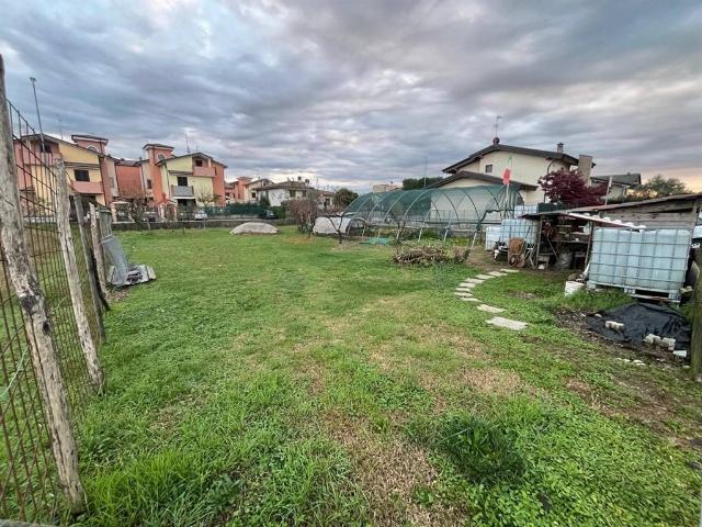 Terreno in vendita a Spirano, Lombardia