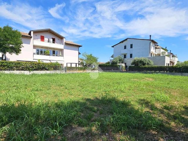 Terreno in vendita a Spresiano, Veneto