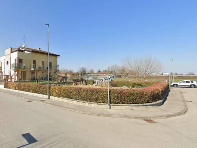 Terreno in vendita a Stagno Lombardo, Lombardia