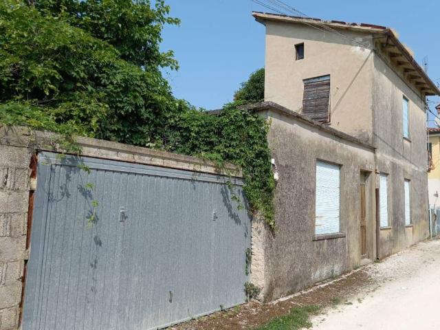 Terreno in vendita a Stra, Veneto
