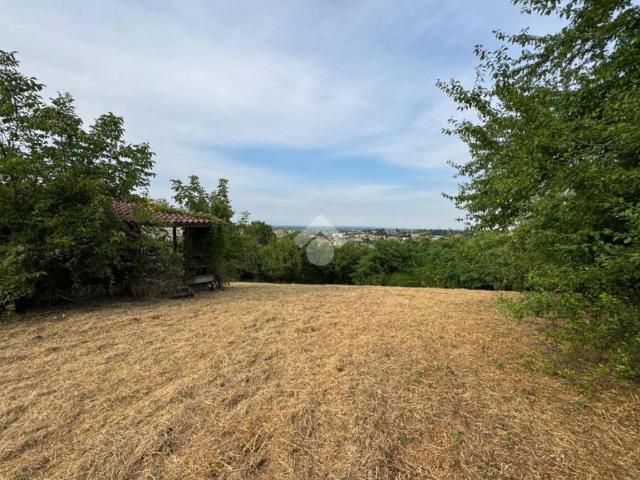 Terreno in vendita a Stradella, Lombardia
