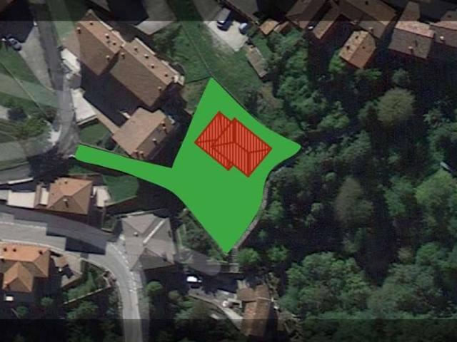 Terreno in vendita a Strozza, Lombardia