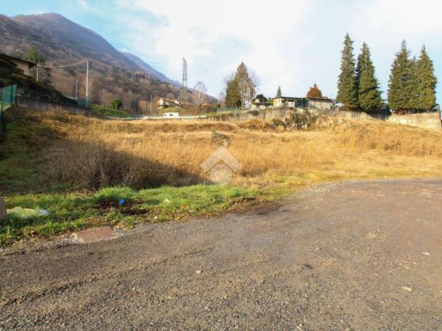 Terreno in vendita a Strozza, Lombardia