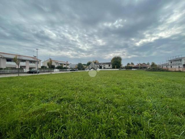 Terreno in vendita a Susegana, Veneto
