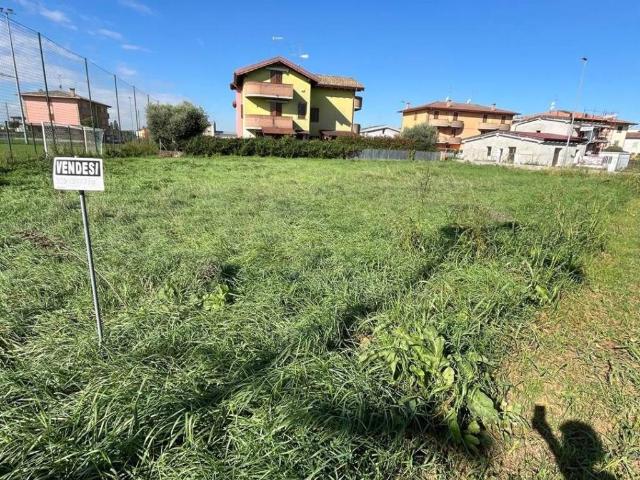 Terreno in vendita a Carobbio, Suzzara