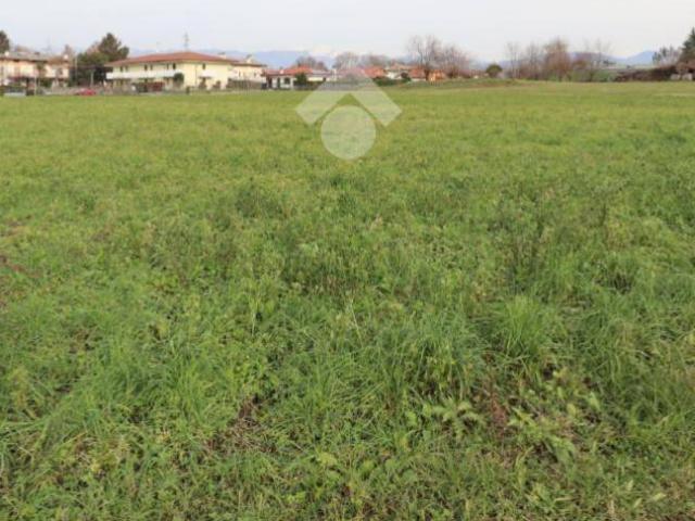 Terreno in vendita a Tavagnacco, Tavagnacco / Tavagnà