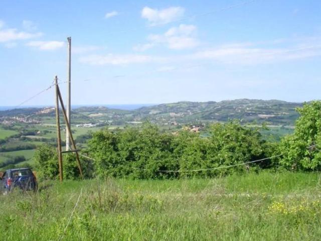 Terreno in vendita a Monteluro, Tavullia