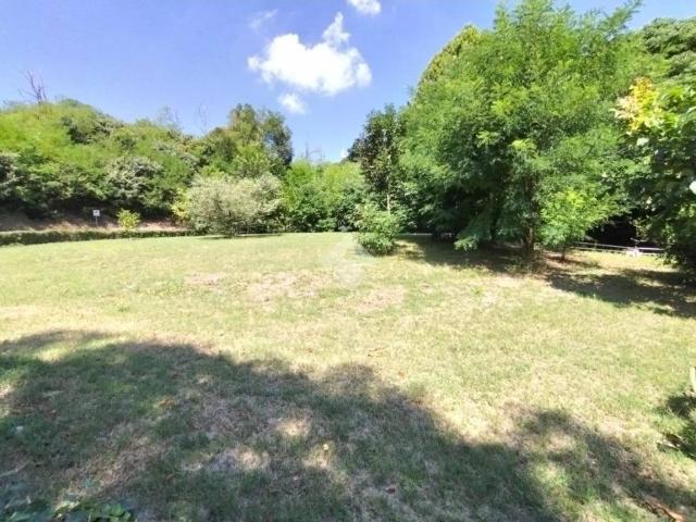 Terreno in vendita a Teolo, Villa