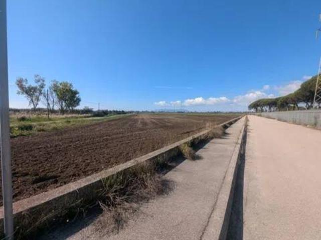 Terreno in vendita a Terracina, Latina