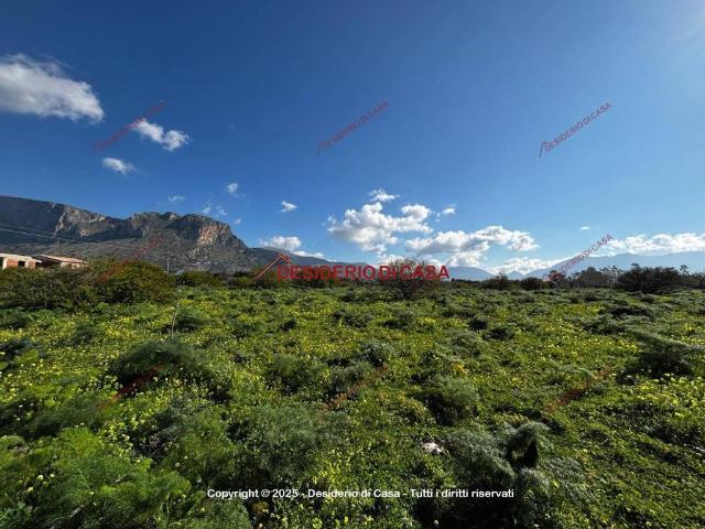 Terreno in vendita a Terrasini, Sicilia