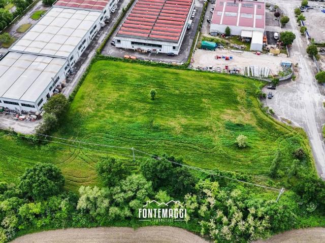 Terreno in vendita a Terre Roveresche, Marche