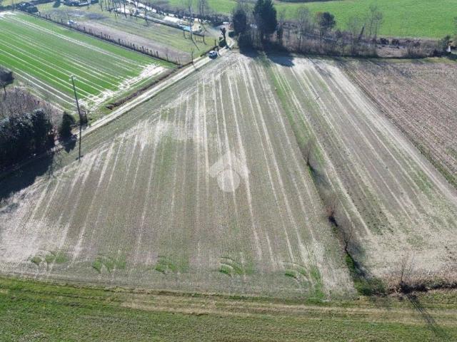 Terreno in vendita a Tezze Sul Brenta, Veneto